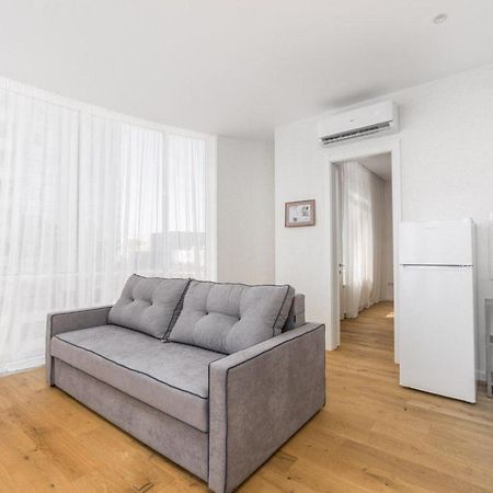 Gagarin Plaza Design Apartment Οδησσός Εξωτερικό φωτογραφία